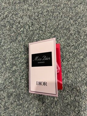 Dior Miss Dior Sample Card - Bright Pink & Black